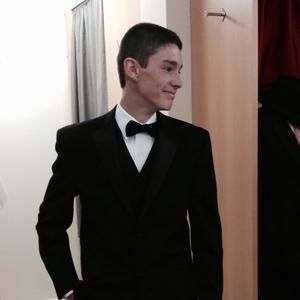 Meet your Posher, Dakota